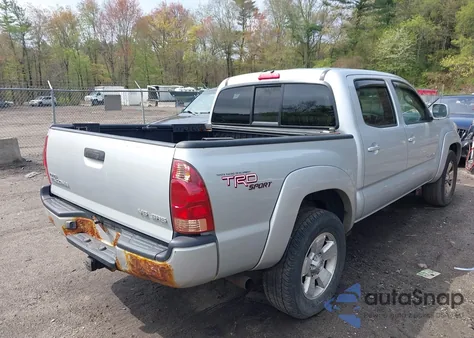 2005 Toyota Tacoma Base V6 z USA, uszkodzony, nr VIN 5TELU42N85Z104762